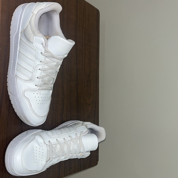 White adidas sneakers - Picture 5 of 7